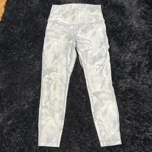 Lululemon White/Light Grey Wonderunder Leggings